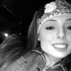 Meet your Posher, Macy